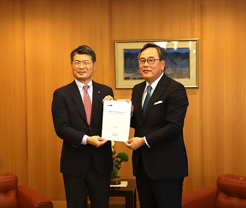提言書の手交_R.JPG