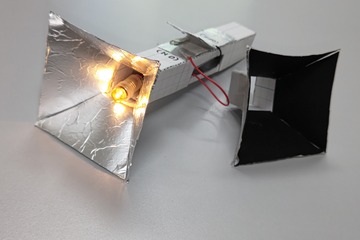 懐中電灯(電気科).JPG