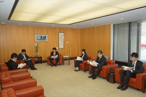 報告の様子.JPG