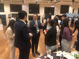 知事交流シーン2_R