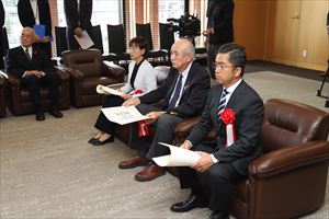 02　IMG_0374_R