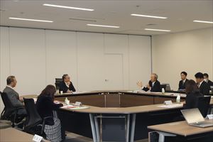 会議の様子_R